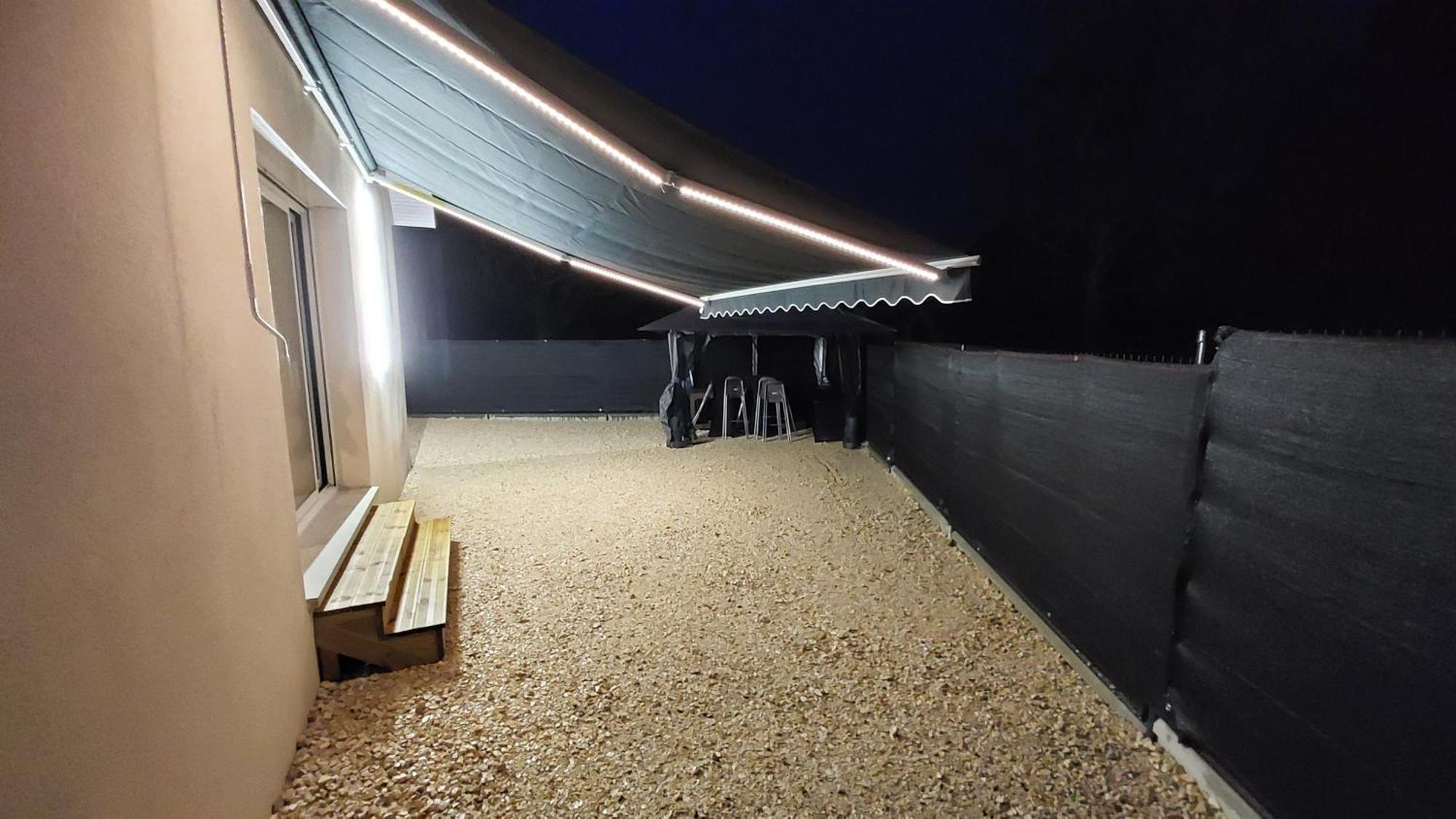 Maison Neuve Proche Station De Ski, 10 Couchages, Tout Confort Granieu Ruang foto